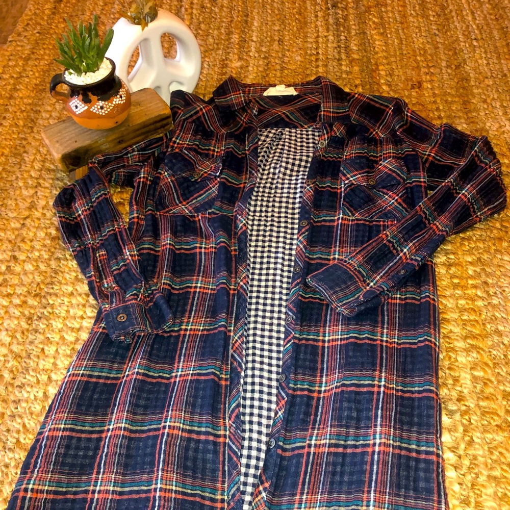 Just in time for Fall 🍁 This great button down dress by Love Stitch.